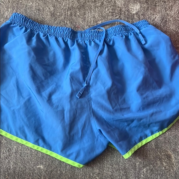 Nike Blue and Green Athletic Shorts Lightweight Elastic Waistband - Picture 2 of 3